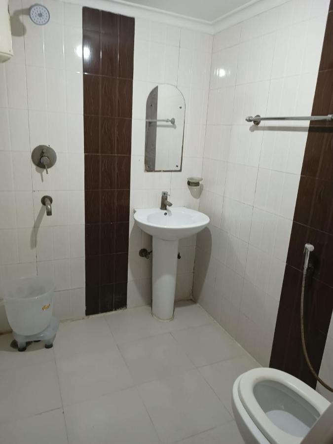 Hotel Airport Aditya Inn Ню Делхи Екстериор снимка